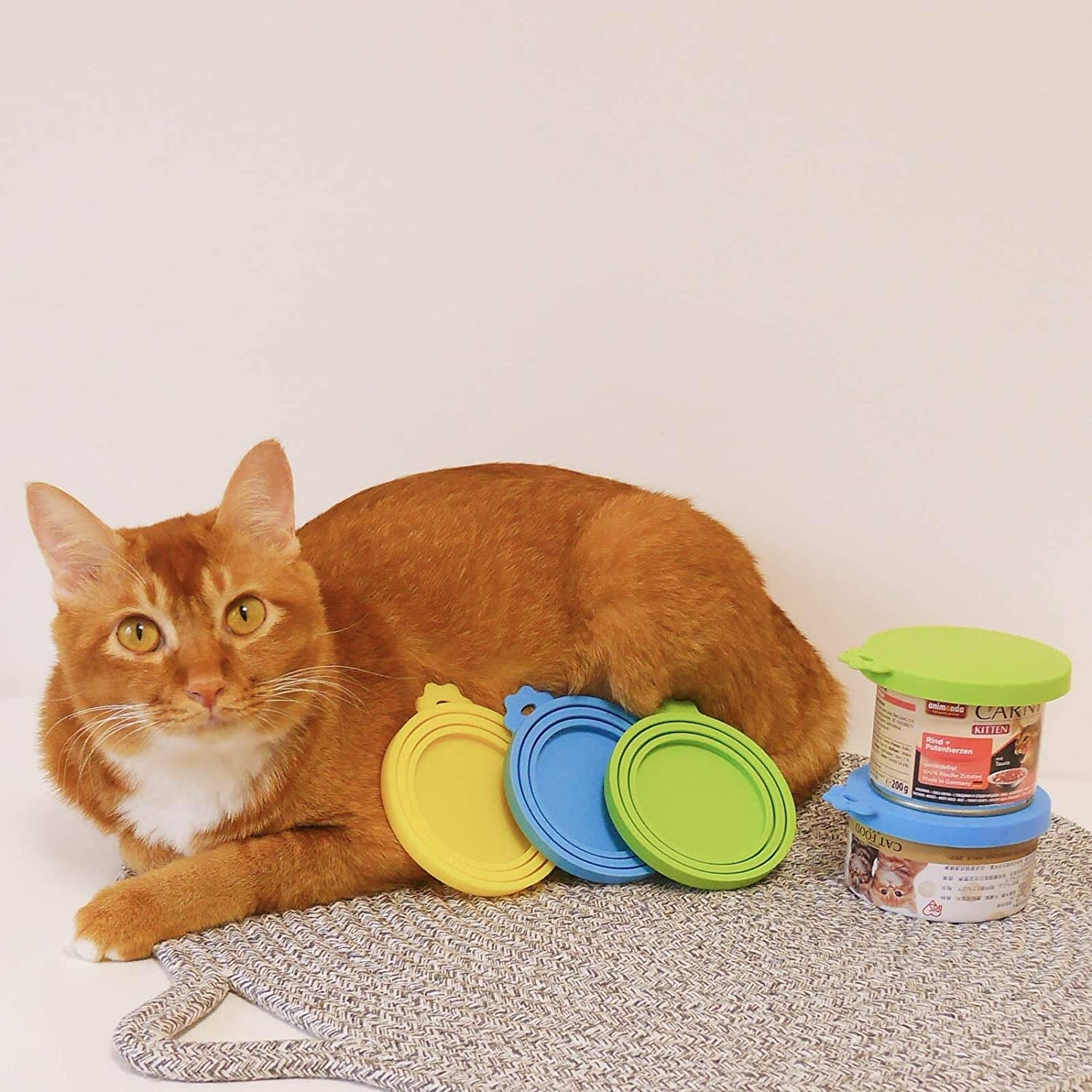 Pet Food Can Lids, Silicone Can Lids Covers for Dog and Cat Food, Universal Size Fits All Standard Size Dog and Cat Can Tops (3 Pack & Spoon, Multi-Colored)